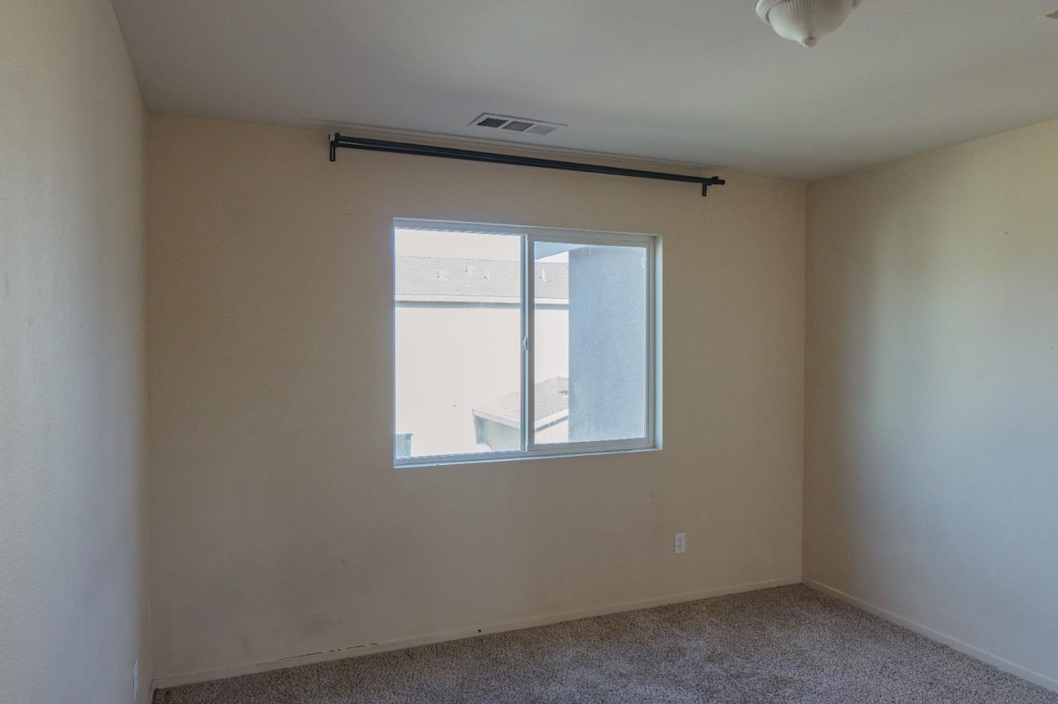 Detail Gallery Image 27 of 53 For 4376 Mathias Way, Merced,  CA 95348 - 3 Beds | 2/1 Baths