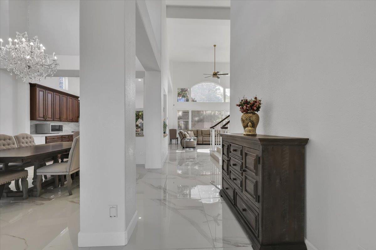 Detail Gallery Image 7 of 87 For 1415 N Ripon Rd, Ripon,  CA 95366 - 5 Beds | 4 Baths