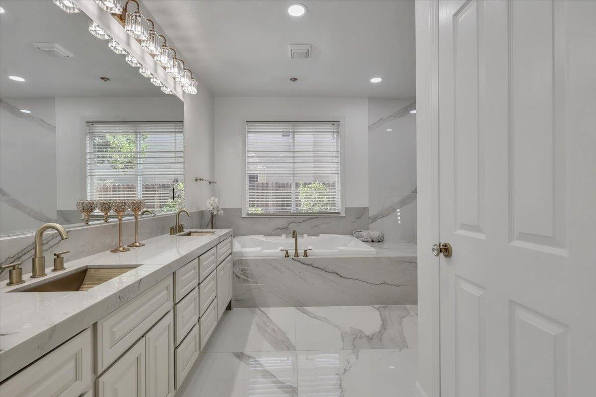 Detail Gallery Image 31 of 87 For 1415 N Ripon Rd, Ripon,  CA 95366 - 5 Beds | 4 Baths