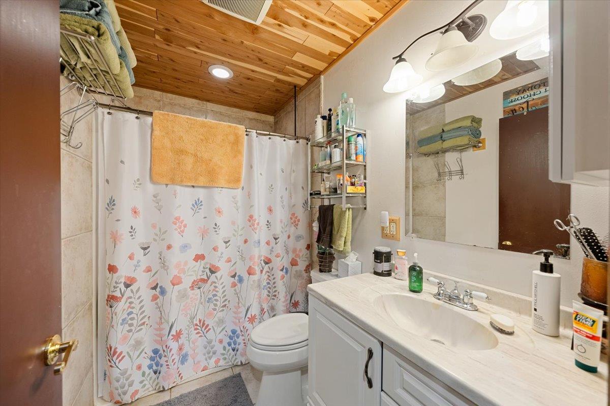 Detail Gallery Image 24 of 93 For 3065 Oregon Trail Rd, Georgetown,  CA 95634 - 3 Beds | 2 Baths