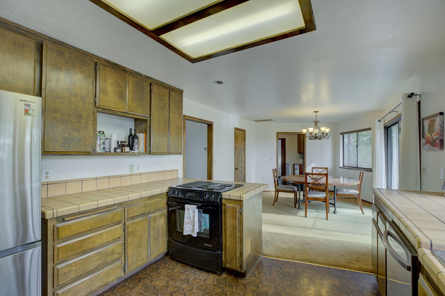 Detail Gallery Image 15 of 39 For 100 Overlook Dr Ca,  Colfax,  CA 95713 - 4 Beds | 2/1 Baths