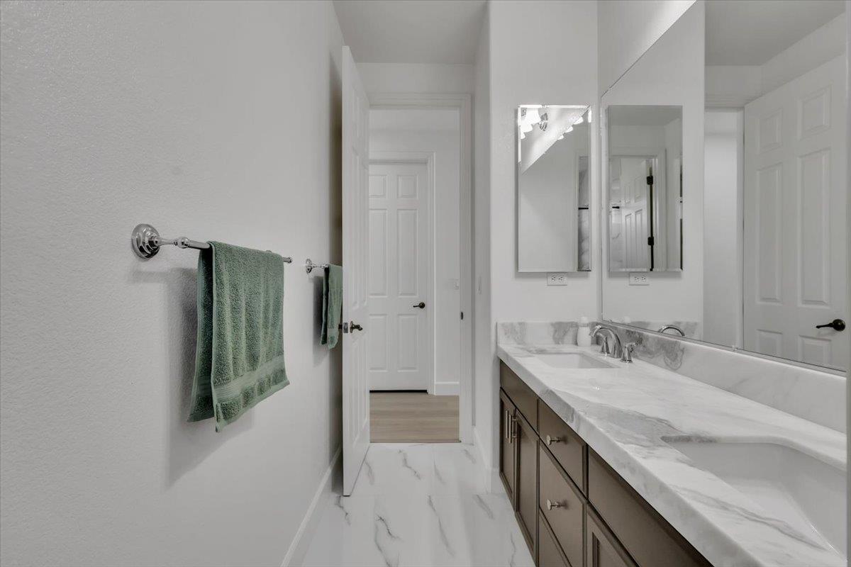 Detail Gallery Image 64 of 87 For 1415 N Ripon Rd, Ripon,  CA 95366 - 5 Beds | 4 Baths