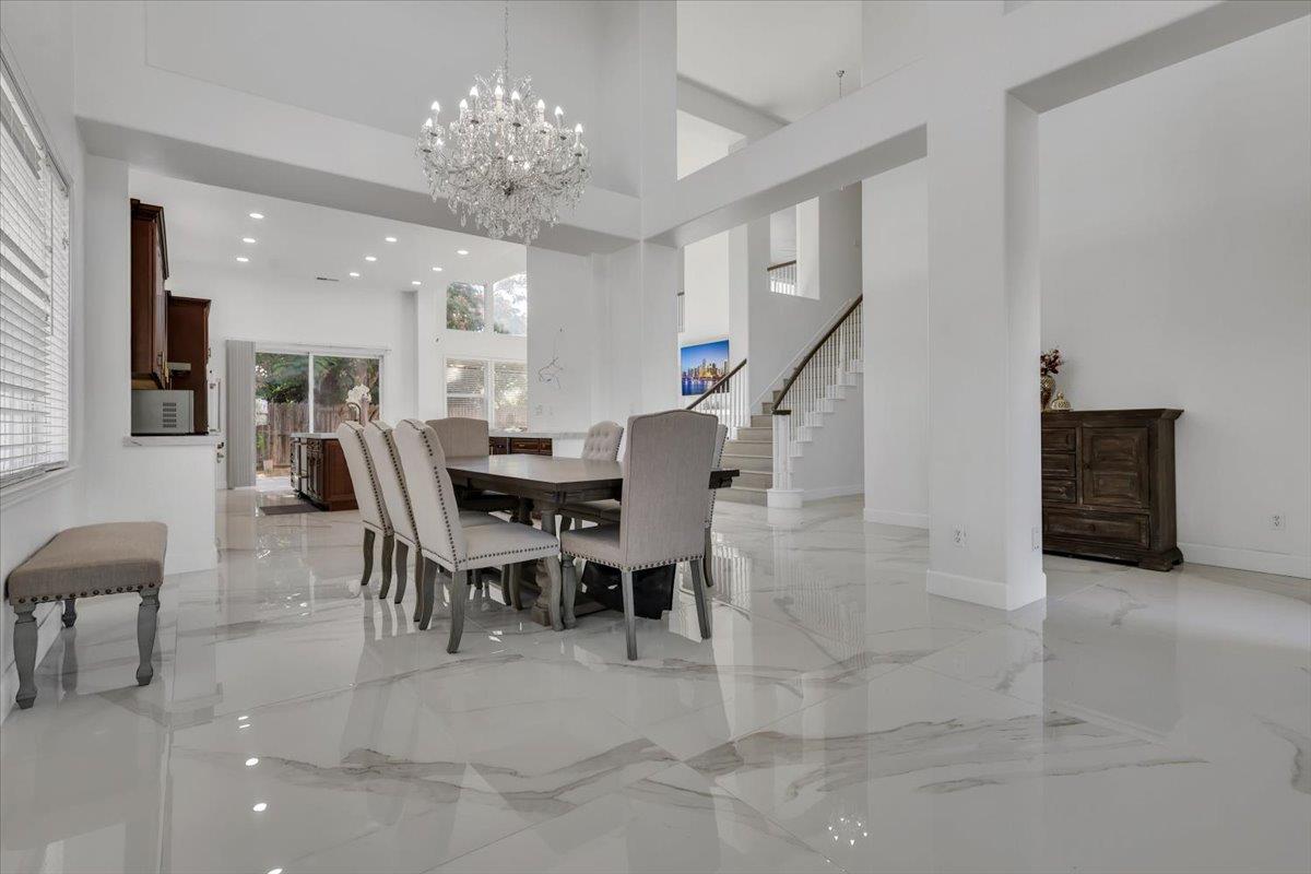 Detail Gallery Image 9 of 87 For 1415 N Ripon Rd, Ripon,  CA 95366 - 5 Beds | 4 Baths