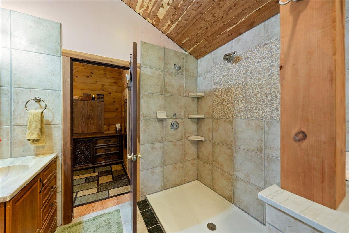 Detail Gallery Image 34 of 93 For 3065 Oregon Trail Rd, Georgetown,  CA 95634 - 3 Beds | 2 Baths