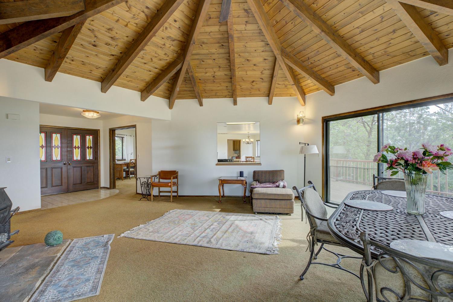 Detail Gallery Image 7 of 39 For 100 Overlook Dr Ca,  Colfax,  CA 95713 - 4 Beds | 2/1 Baths