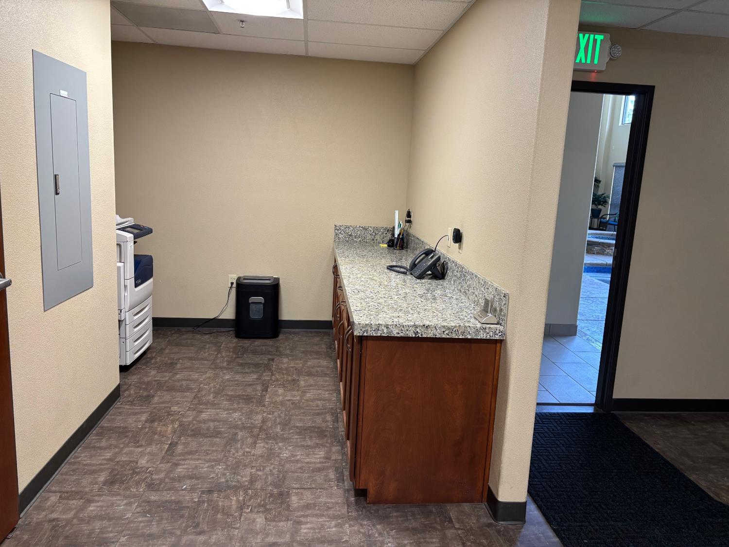 Detail Gallery Image 14 of 31 For 992 Marchy Ln, Ceres,  CA 95307 - – Beds | – Baths