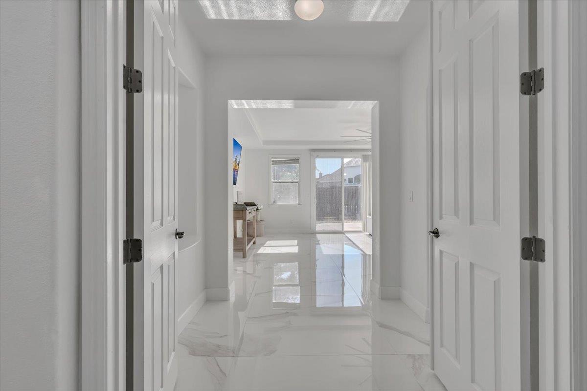Detail Gallery Image 32 of 87 For 1415 N Ripon Rd, Ripon,  CA 95366 - 5 Beds | 4 Baths