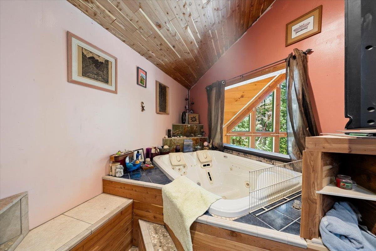 Detail Gallery Image 33 of 93 For 3065 Oregon Trail Rd, Georgetown,  CA 95634 - 3 Beds | 2 Baths