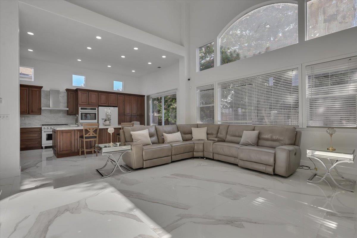 Detail Gallery Image 24 of 87 For 1415 N Ripon Rd, Ripon,  CA 95366 - 5 Beds | 4 Baths