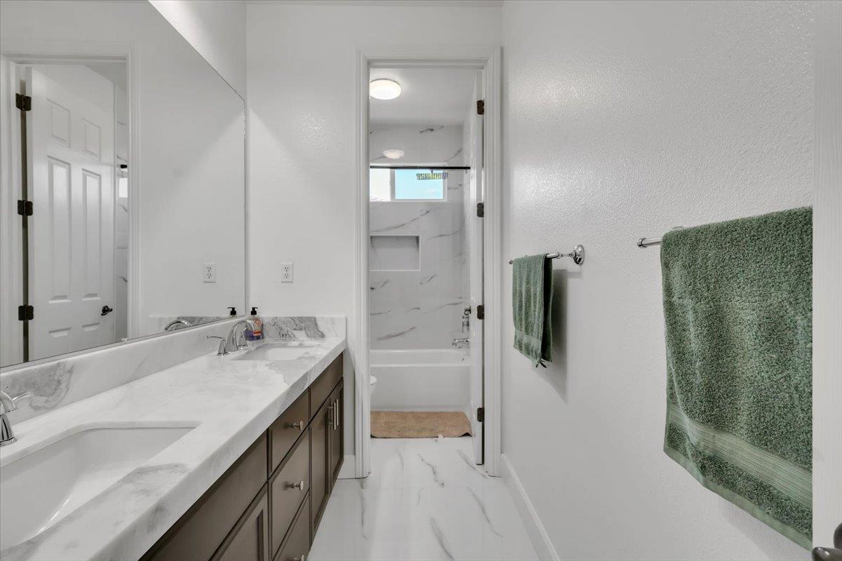 Detail Gallery Image 65 of 87 For 1415 N Ripon Rd, Ripon,  CA 95366 - 5 Beds | 4 Baths