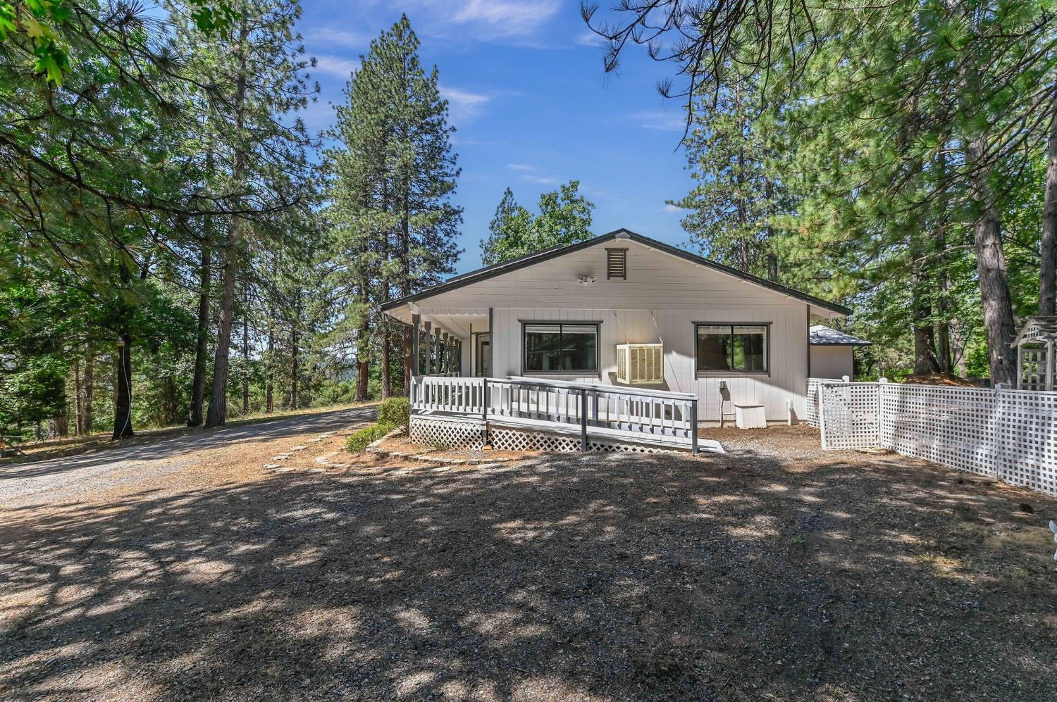 Detail Gallery Image 5 of 84 For 4353 Champion Ct, Wilseyville,  CA 95257 - 3 Beds | 4 Baths