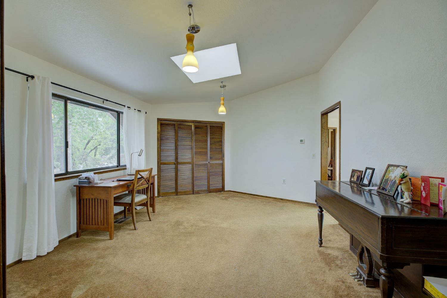 Detail Gallery Image 9 of 39 For 100 Overlook Dr Ca,  Colfax,  CA 95713 - 4 Beds | 2/1 Baths