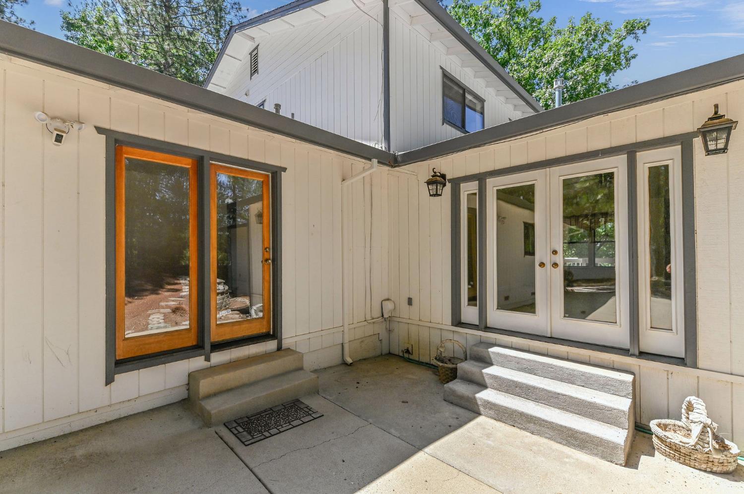 Detail Gallery Image 10 of 84 For 4353 Champion Ct, Wilseyville,  CA 95257 - 3 Beds | 4 Baths