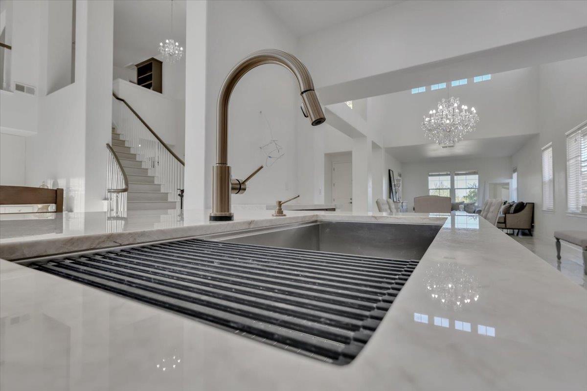 Detail Gallery Image 22 of 87 For 1415 N Ripon Rd, Ripon,  CA 95366 - 5 Beds | 4 Baths
