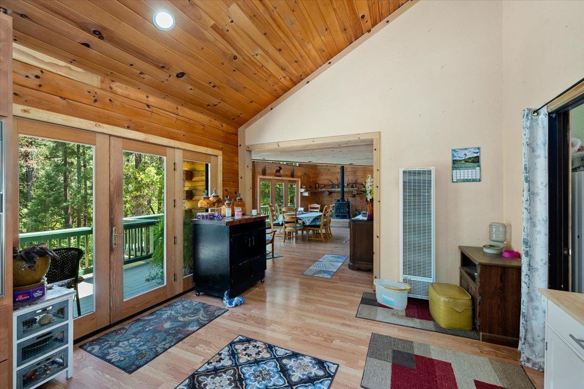 Detail Gallery Image 10 of 93 For 3065 Oregon Trail Rd, Georgetown,  CA 95634 - 3 Beds | 2 Baths