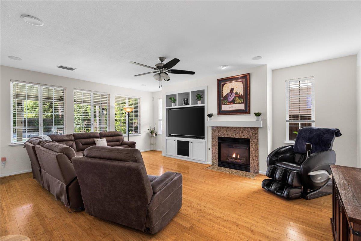 Detail Gallery Image 27 of 73 For 1692 Biarritz Ct, Tracy,  CA 95304 - 5 Beds | 3 Baths