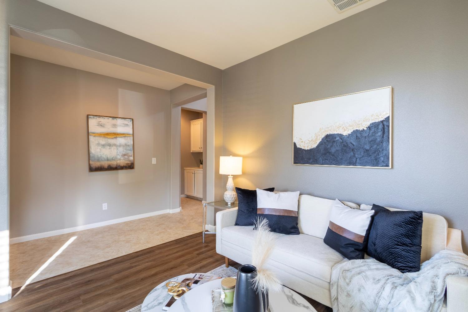 Detail Gallery Image 12 of 87 For 306 W Conejo Ave, Mountain House,  CA 95391 - 5 Beds | 4 Baths