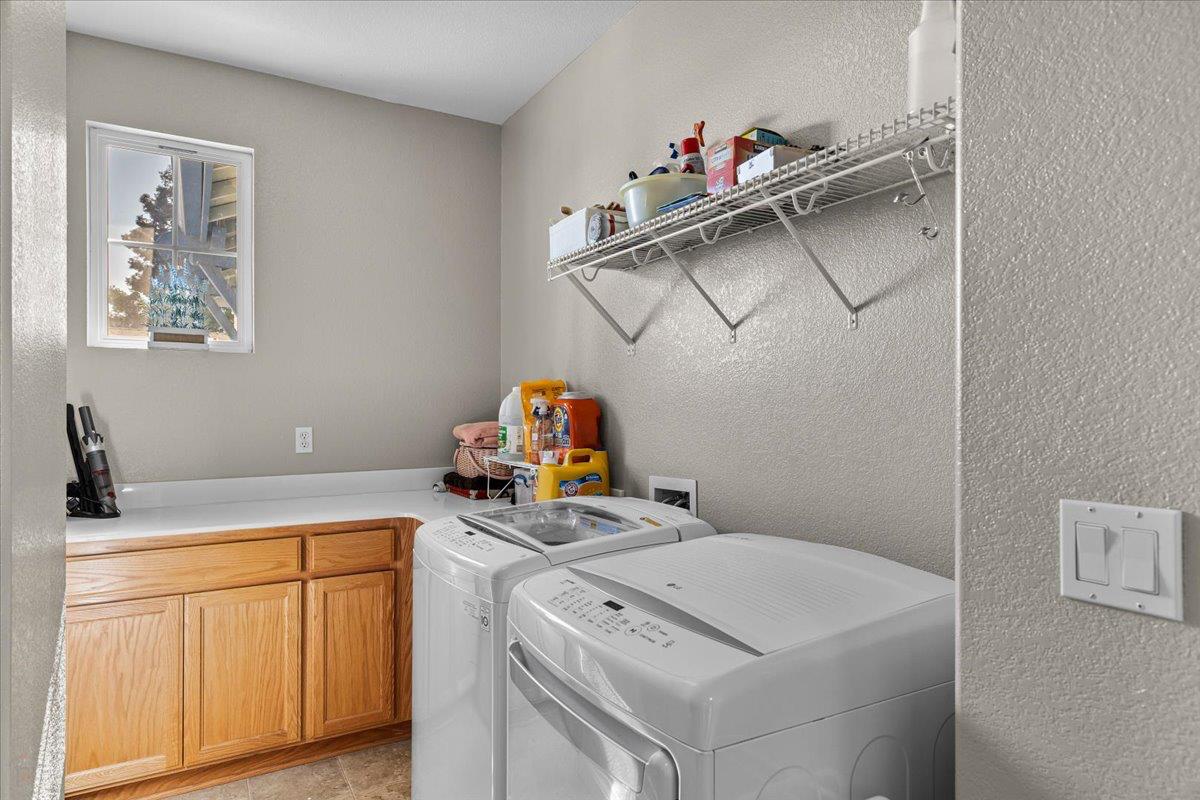 Detail Gallery Image 38 of 73 For 1692 Biarritz Ct, Tracy,  CA 95304 - 5 Beds | 3 Baths