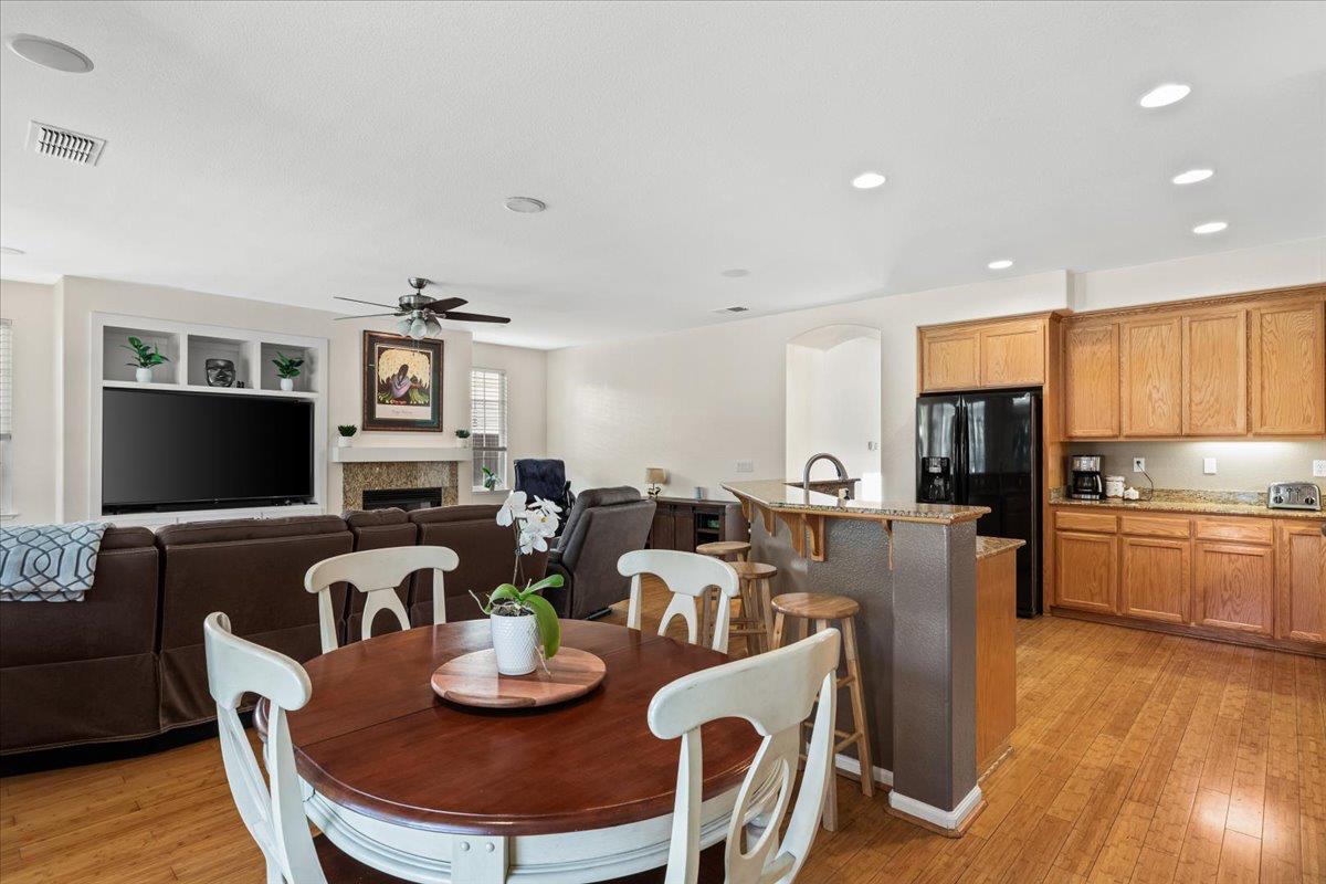 Detail Gallery Image 26 of 73 For 1692 Biarritz Ct, Tracy,  CA 95304 - 5 Beds | 3 Baths