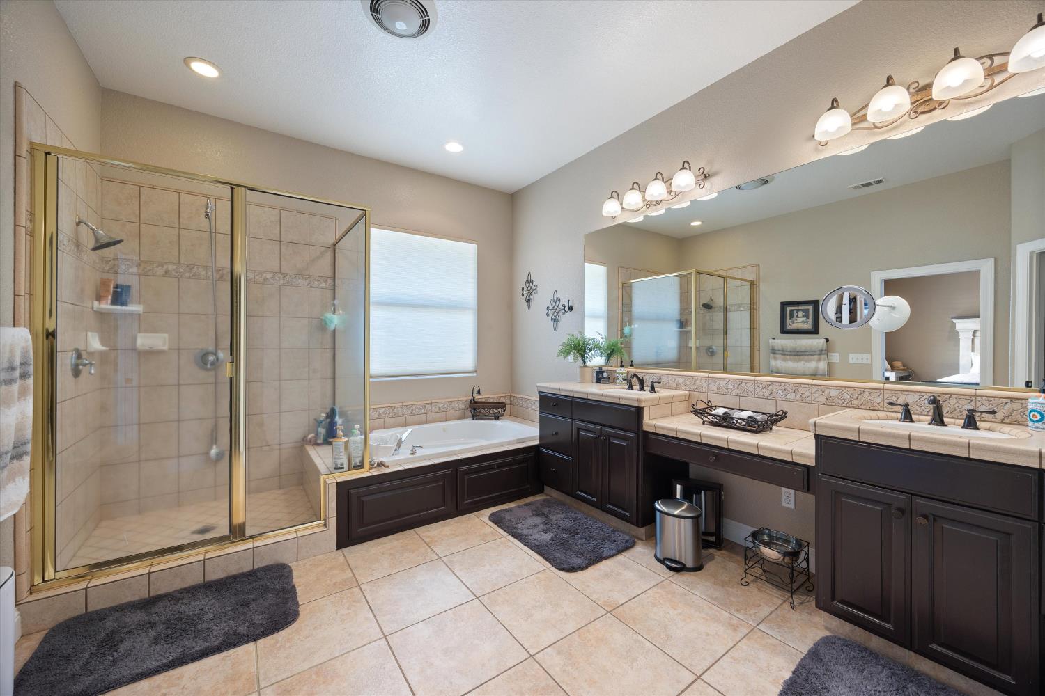 Detail Gallery Image 18 of 86 For 16701 N Tecklenburg Rd, Lodi,  CA 95240 - 3 Beds | 3 Baths