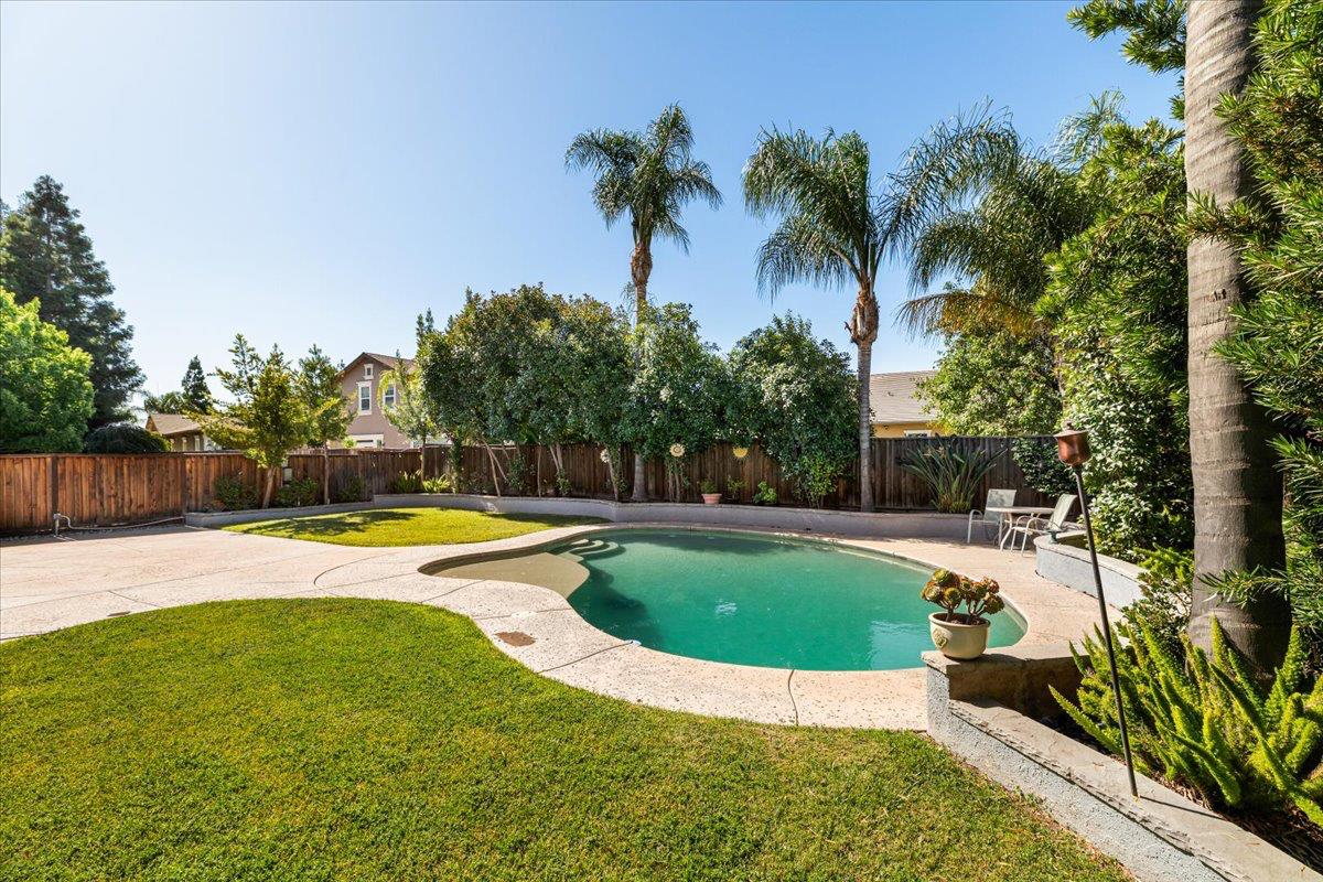 Detail Gallery Image 55 of 73 For 1692 Biarritz Ct, Tracy,  CA 95304 - 5 Beds | 3 Baths