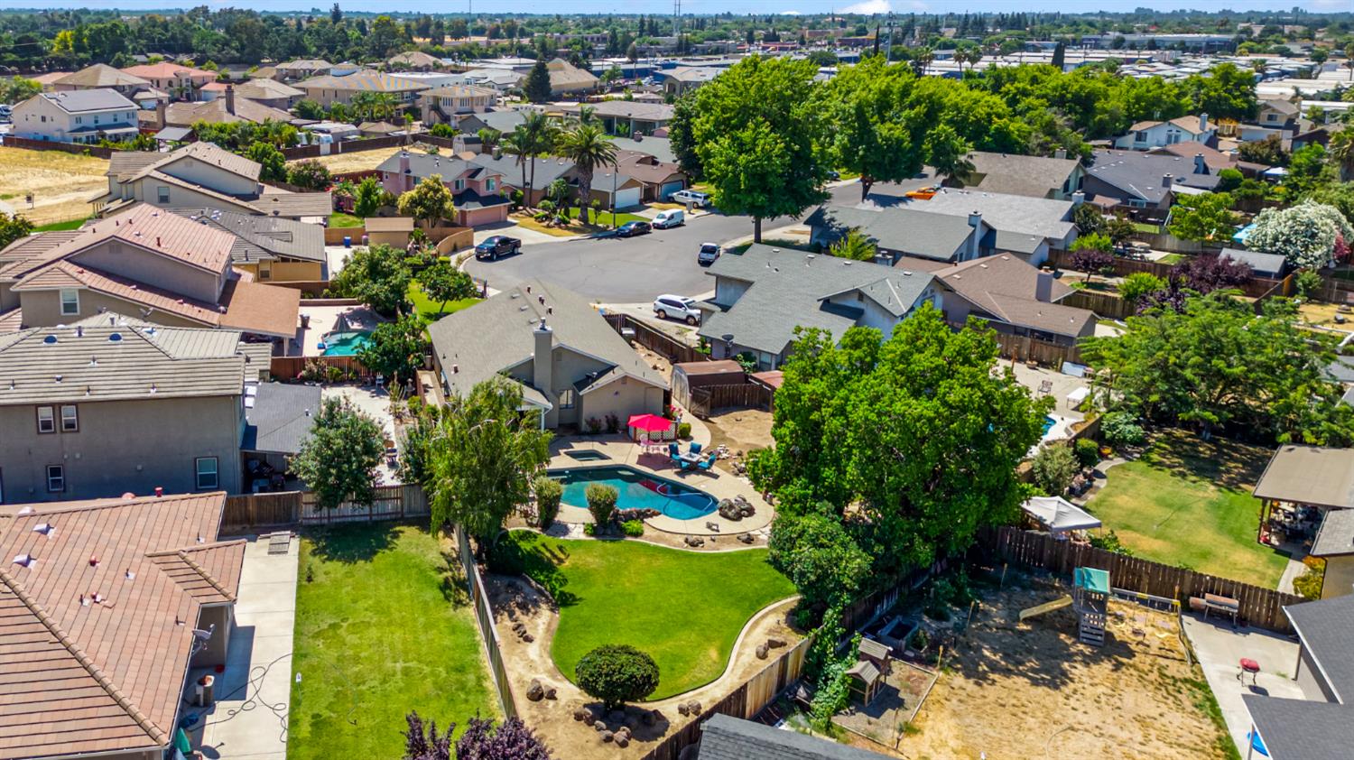Detail Gallery Image 54 of 60 For 1207 Snow Ridge Ct, Modesto,  CA 95351 - 3 Beds | 2 Baths