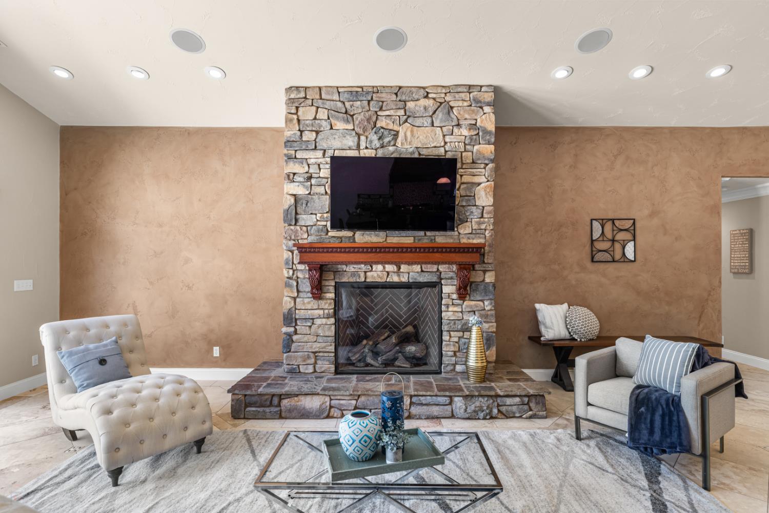 Detail Gallery Image 12 of 82 For 15767 Rancho Ramon Dr, Tracy,  CA 95304 - 4 Beds | 3 Baths