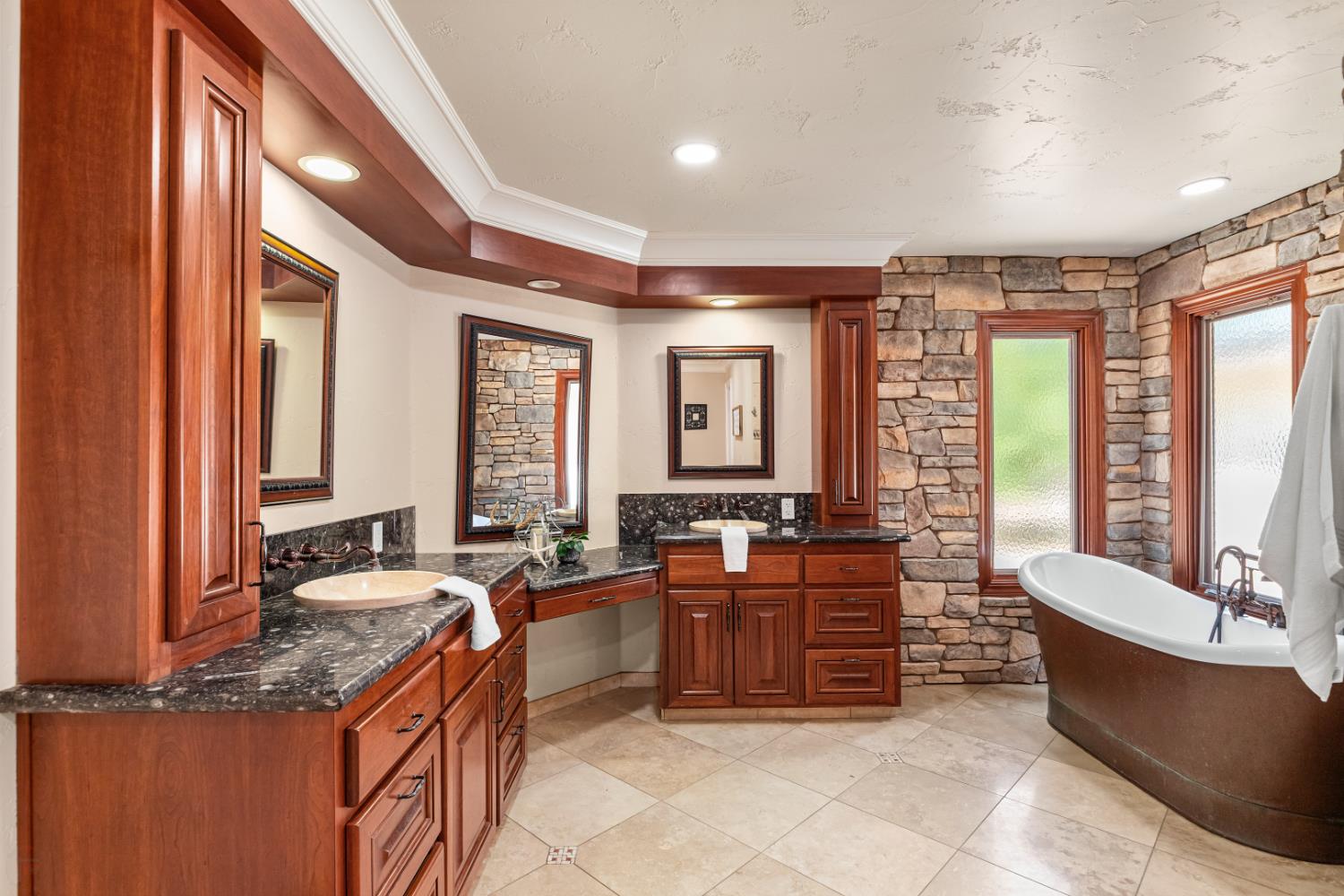 Detail Gallery Image 40 of 82 For 15767 Rancho Ramon Dr, Tracy,  CA 95304 - 4 Beds | 3 Baths