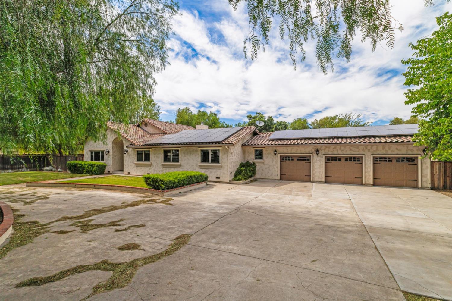 Detail Gallery Image 4 of 82 For 15767 Rancho Ramon Dr, Tracy,  CA 95304 - 4 Beds | 3 Baths
