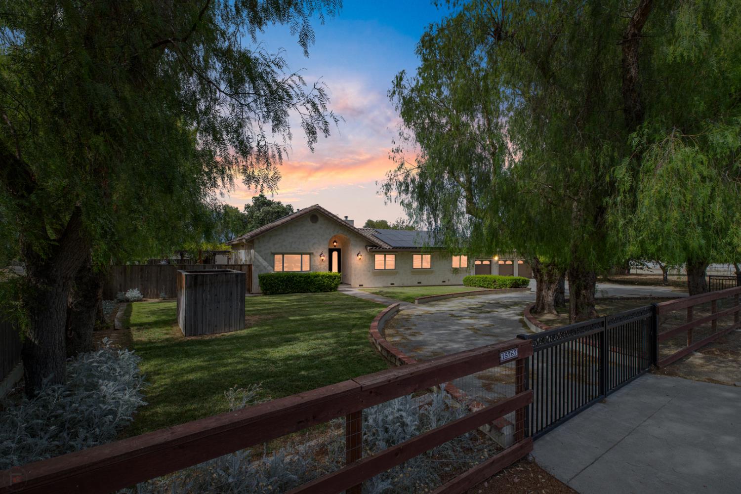 Detail Gallery Image 2 of 82 For 15767 Rancho Ramon Dr, Tracy,  CA 95304 - 4 Beds | 3 Baths