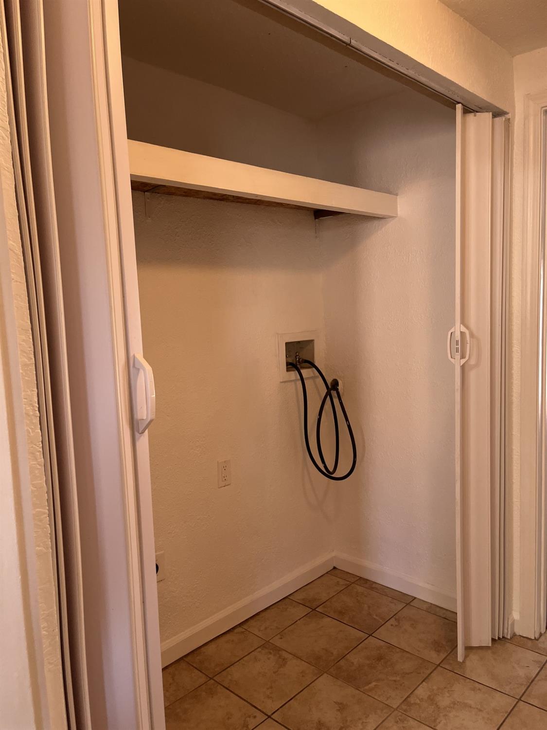 Detail Gallery Image 22 of 28 For 923 Acacia St, Modesto,  CA 95351 - 3 Beds | 2 Baths