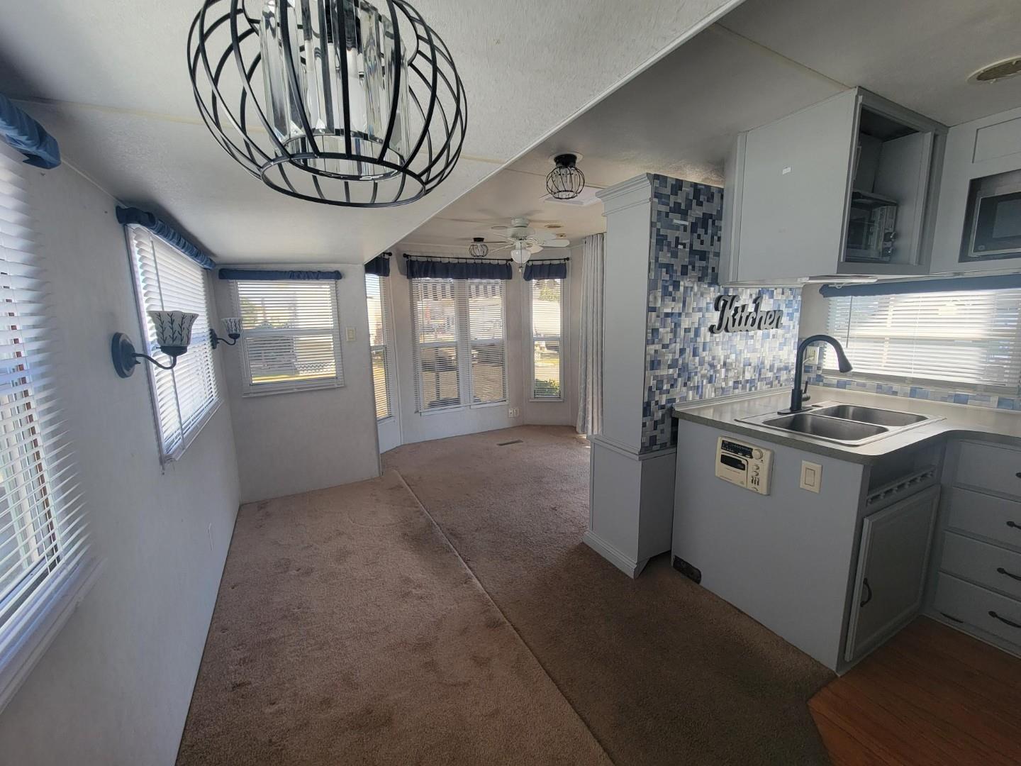 Detail Gallery Image 7 of 10 For 908 Atlantic Street 31, Roseville,  CA 95678 - 1 Beds | 1 Baths