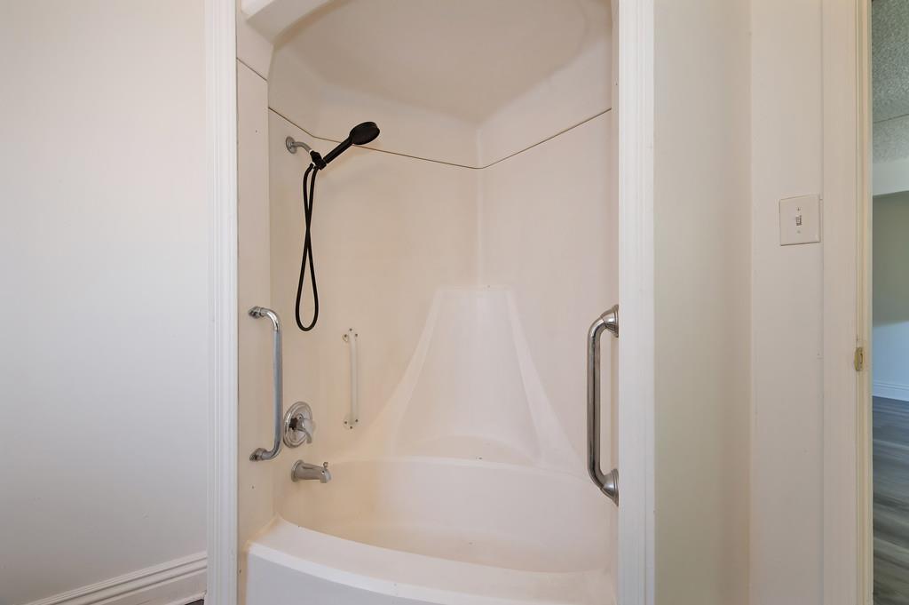 Detail Gallery Image 33 of 39 For 4121 Chesapeake Ln, North Highlands,  CA 95660 - 2 Beds | 2 Baths