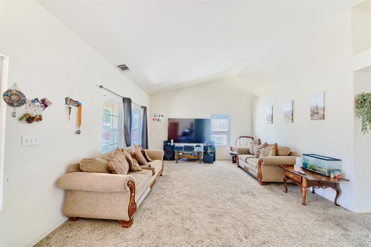 Detail Gallery Image 14 of 92 For 1423 Chamberlain Ave, Los Banos,  CA 93635 - 4 Beds | 2 Baths