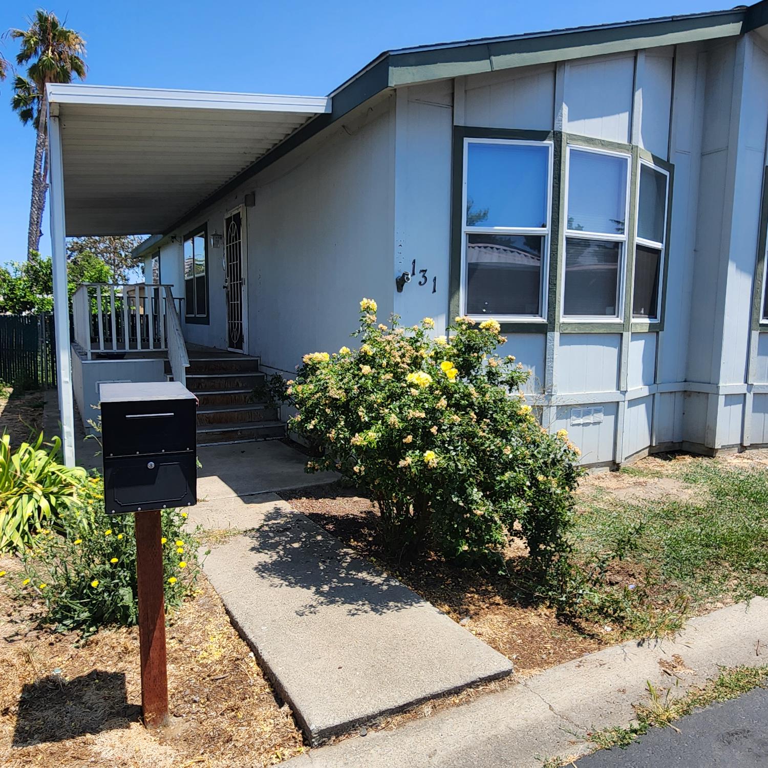 Detail Gallery Image 2 of 18 For 131 Klamath, Pittsburg,  CA 94565 - 3 Beds | 2 Baths