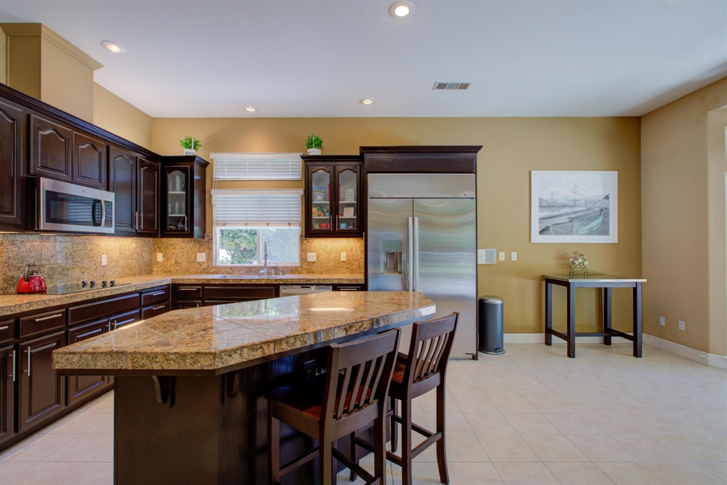 Detail Gallery Image 13 of 81 For 1073 Spring Meadow Dr, Manteca,  CA 95336 - 5 Beds | 3 Baths