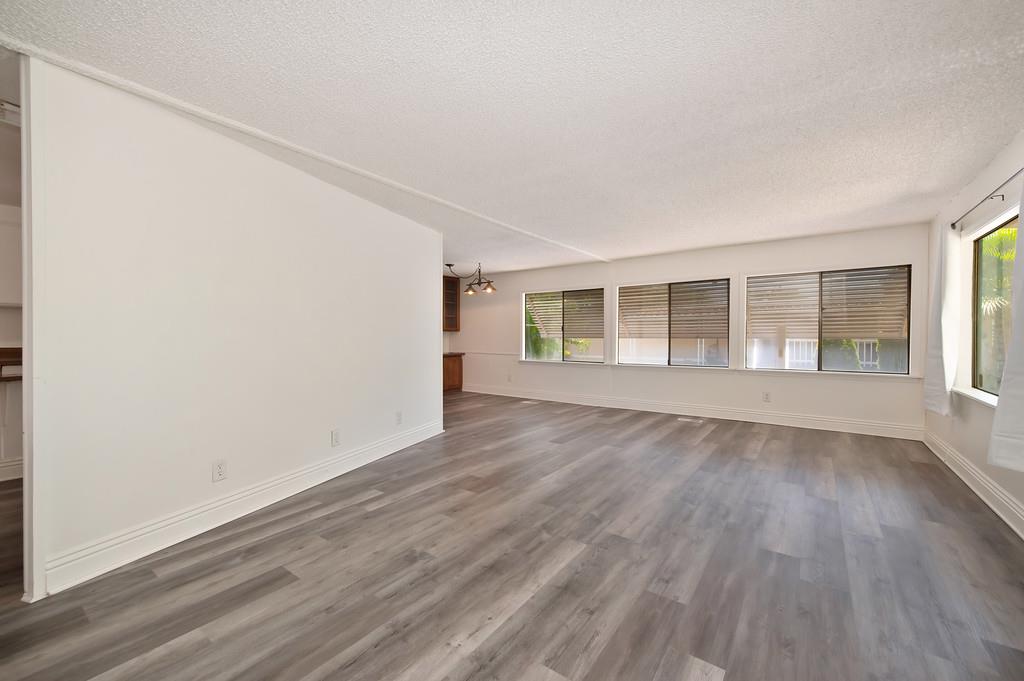 Detail Gallery Image 6 of 39 For 4121 Chesapeake Ln, North Highlands,  CA 95660 - 2 Beds | 2 Baths