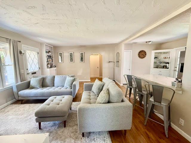 Detail Gallery Image 6 of 36 For 310 Rosina Ave, Modesto,  CA 95354 - 3 Beds | 1/1 Baths