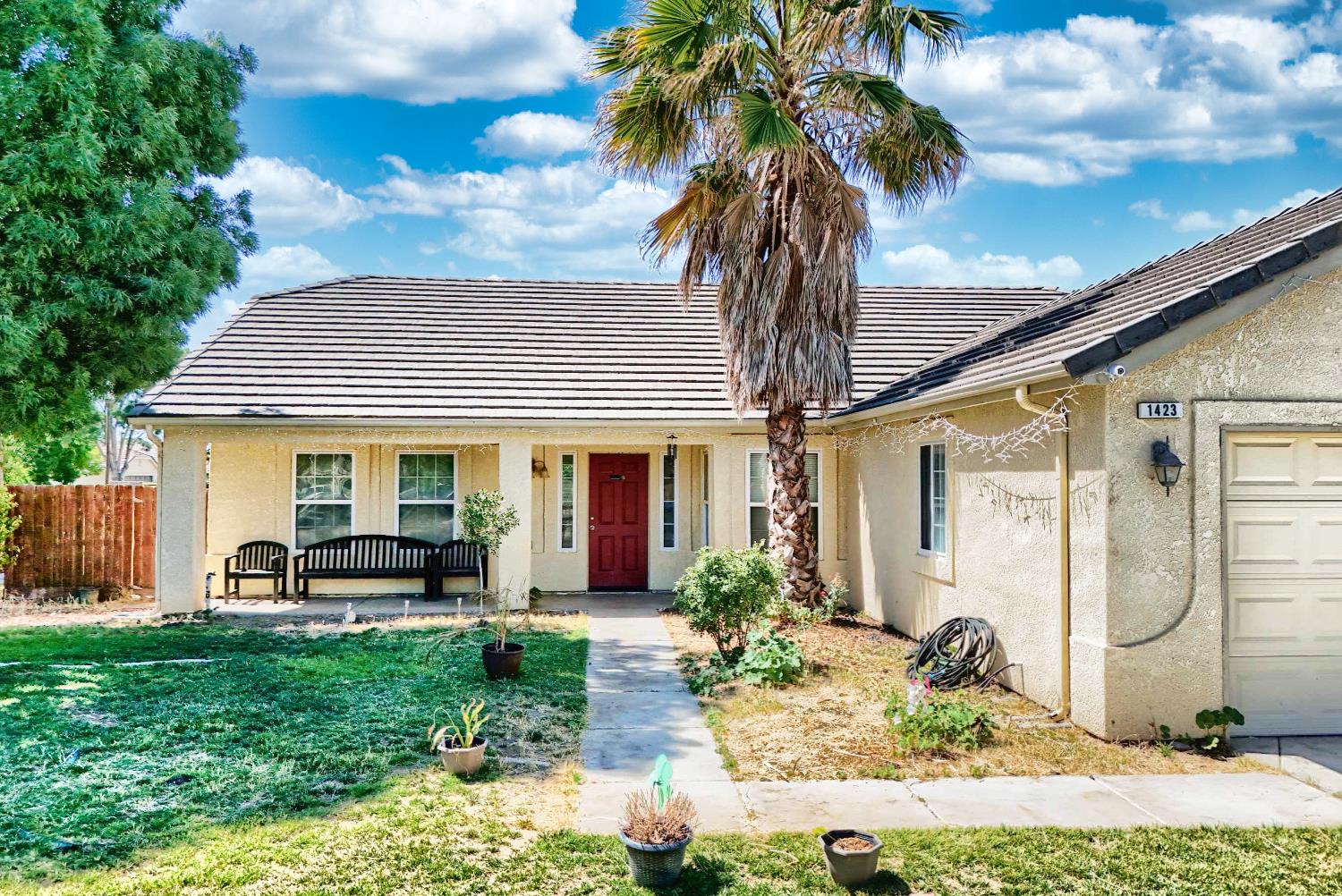 Detail Gallery Image 3 of 92 For 1423 Chamberlain Ave, Los Banos,  CA 93635 - 4 Beds | 2 Baths