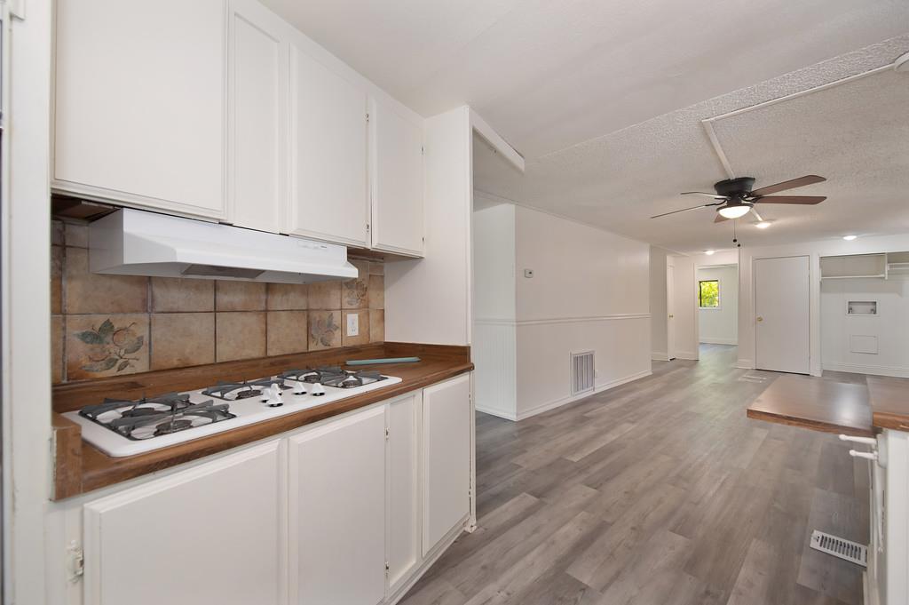 Detail Gallery Image 16 of 39 For 4121 Chesapeake Ln, North Highlands,  CA 95660 - 2 Beds | 2 Baths