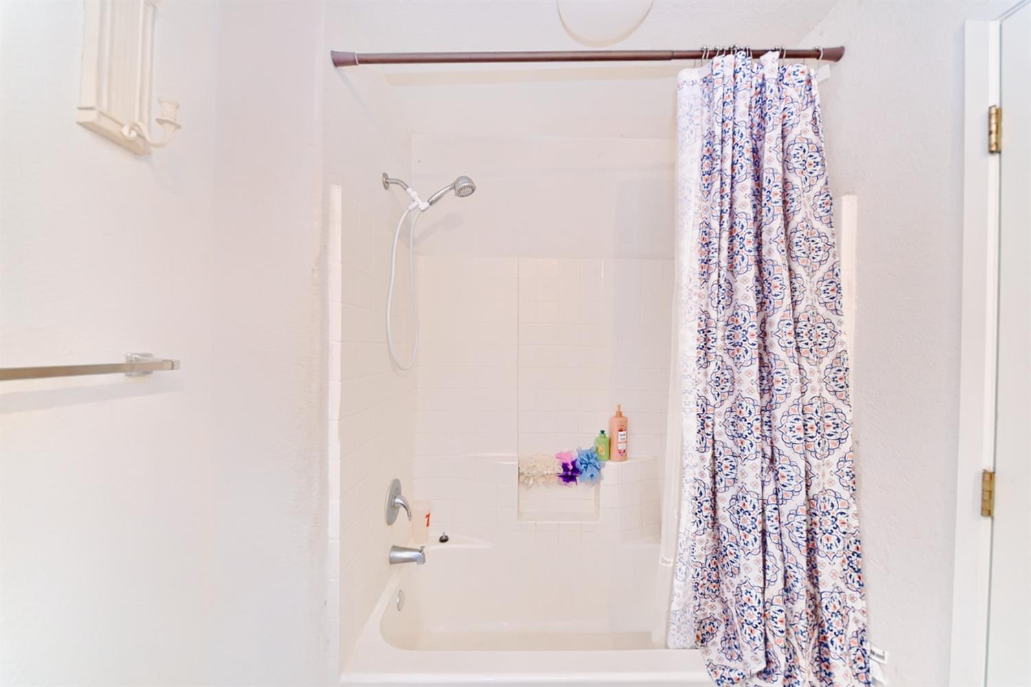 Detail Gallery Image 48 of 92 For 1423 Chamberlain Ave, Los Banos,  CA 93635 - 4 Beds | 2 Baths