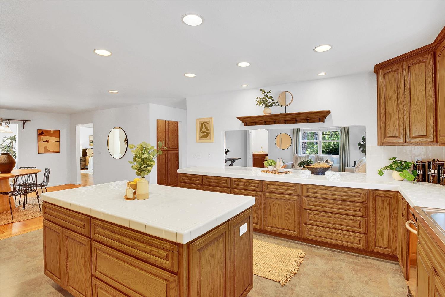 Detail Gallery Image 10 of 39 For 10951 River Road, Courtland,  CA 95615 - 4 Beds | 2/1 Baths