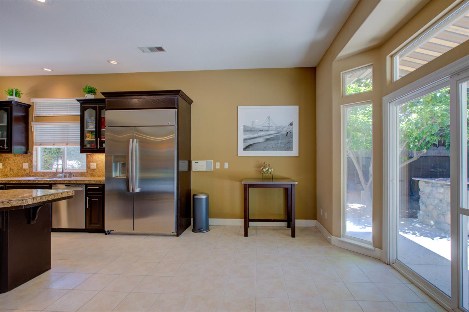 Detail Gallery Image 15 of 81 For 1073 Spring Meadow Dr, Manteca,  CA 95336 - 5 Beds | 3 Baths