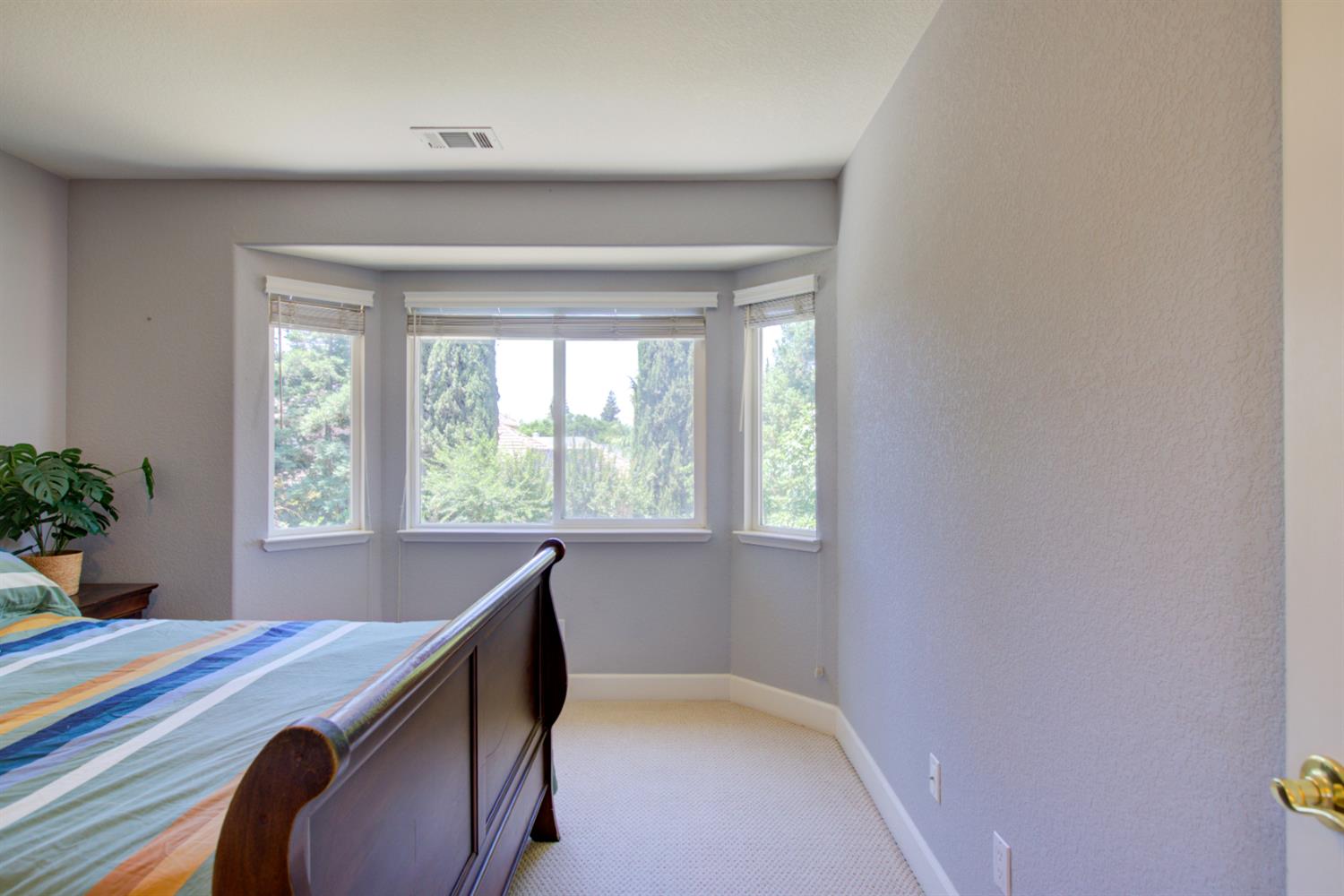 Detail Gallery Image 55 of 81 For 1073 Spring Meadow Dr, Manteca,  CA 95336 - 5 Beds | 3 Baths