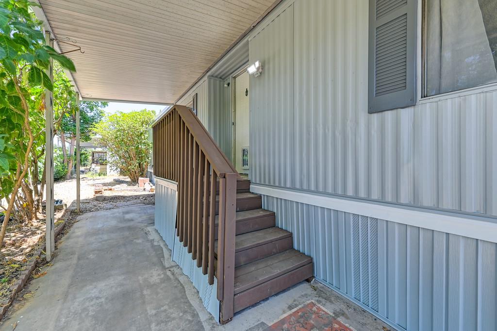 Detail Gallery Image 35 of 39 For 4121 Chesapeake Ln, North Highlands,  CA 95660 - 2 Beds | 2 Baths
