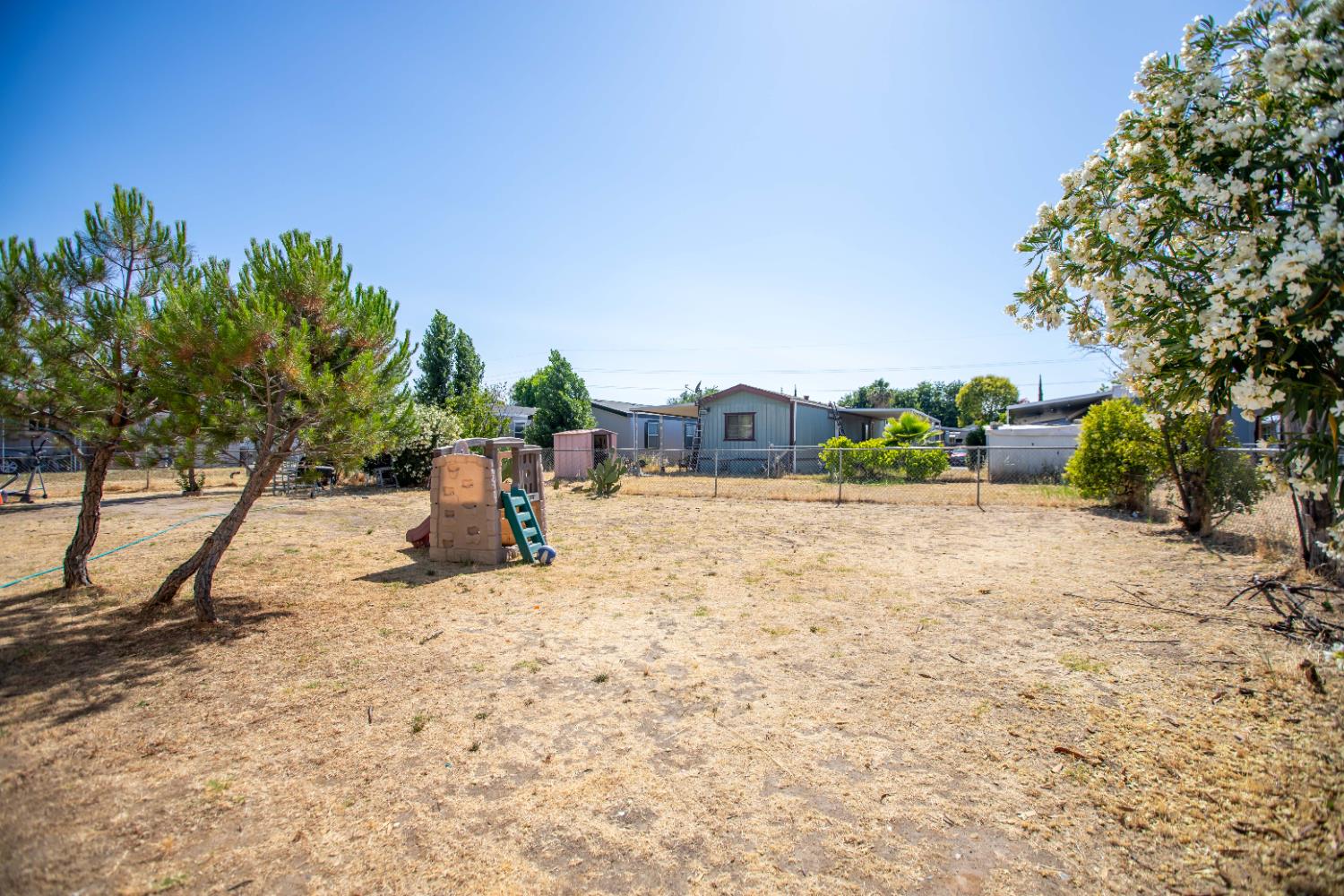 Detail Gallery Image 15 of 27 For 133 Village Cir 9, Sacramento,  CA 95838 - 2 Beds | 1 Baths