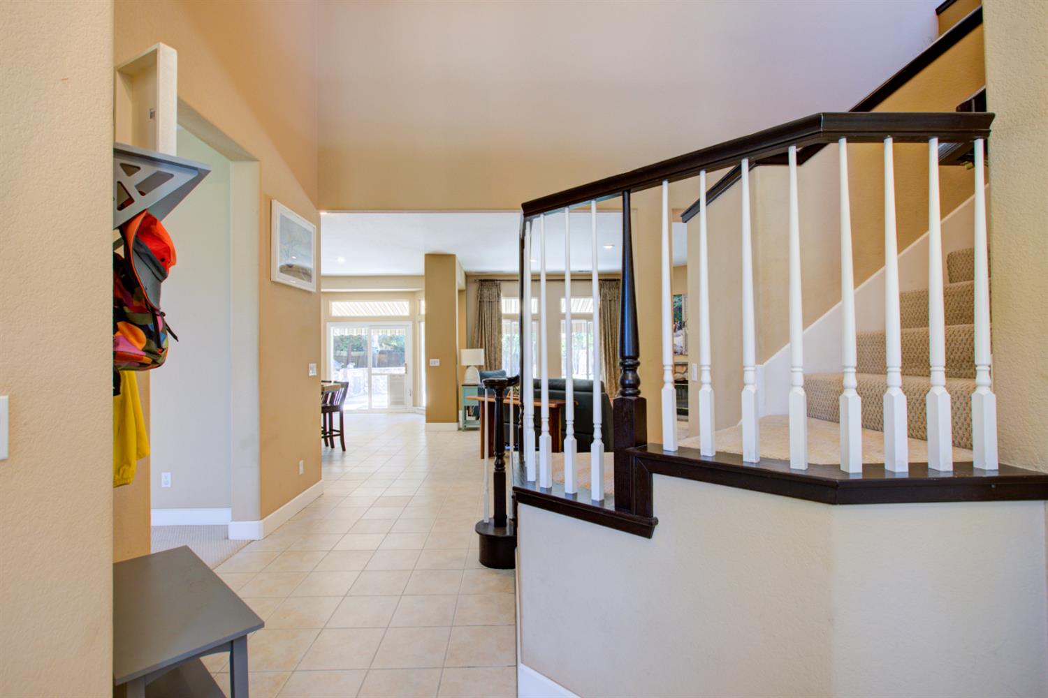 Detail Gallery Image 11 of 81 For 1073 Spring Meadow Dr, Manteca,  CA 95336 - 5 Beds | 3 Baths
