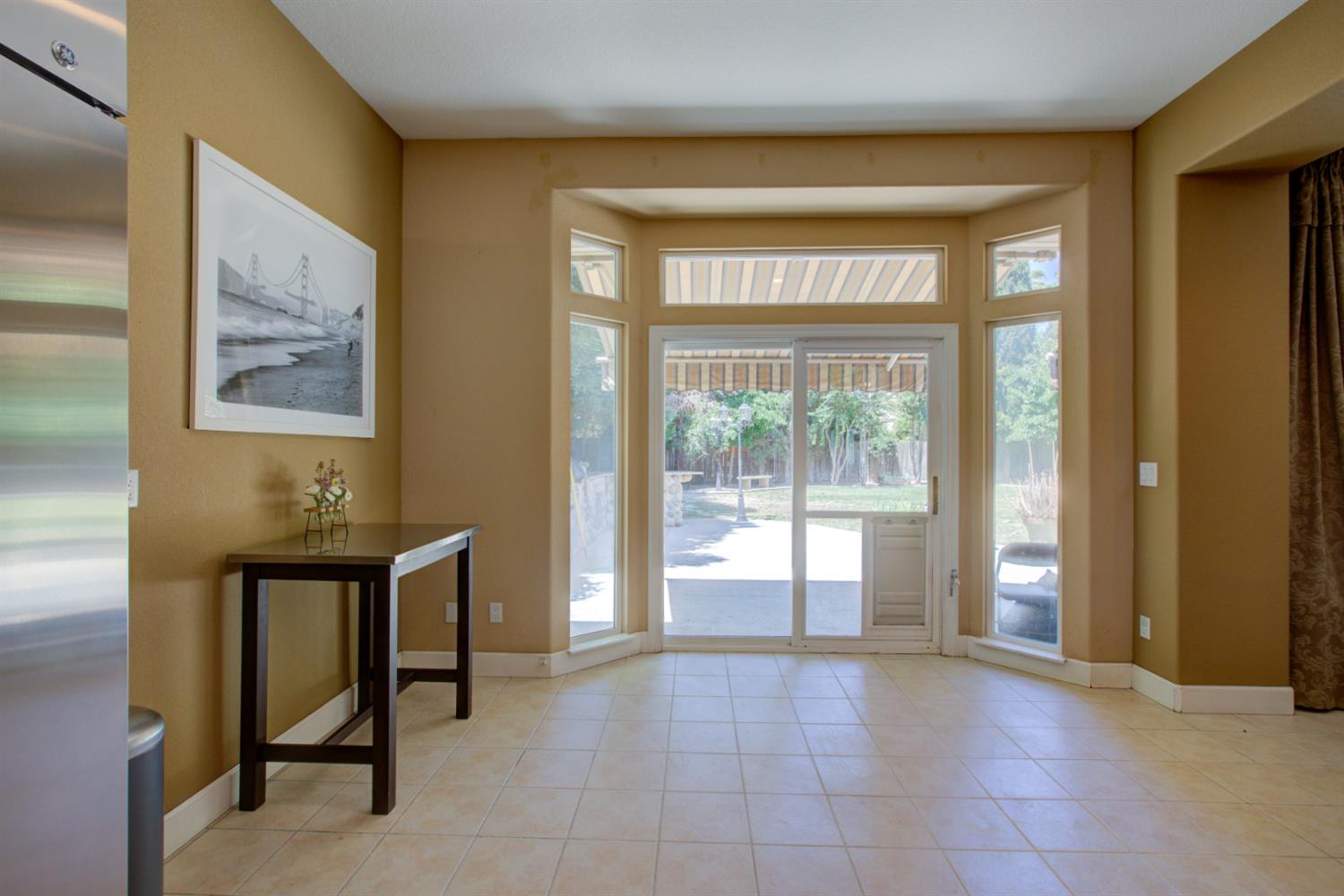 Detail Gallery Image 16 of 81 For 1073 Spring Meadow Dr, Manteca,  CA 95336 - 5 Beds | 3 Baths