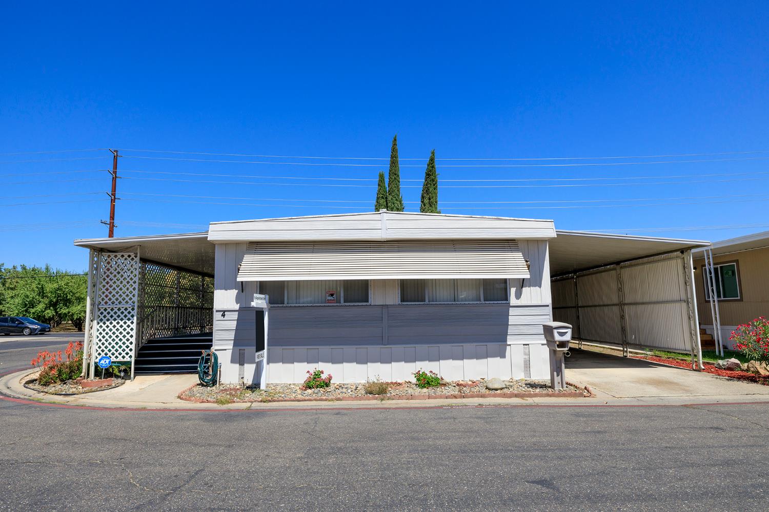 Detail Gallery Image 1 of 42 For 4837 Faith Home Rd 4, Ceres,  CA 95307 - 3 Beds | 2 Baths