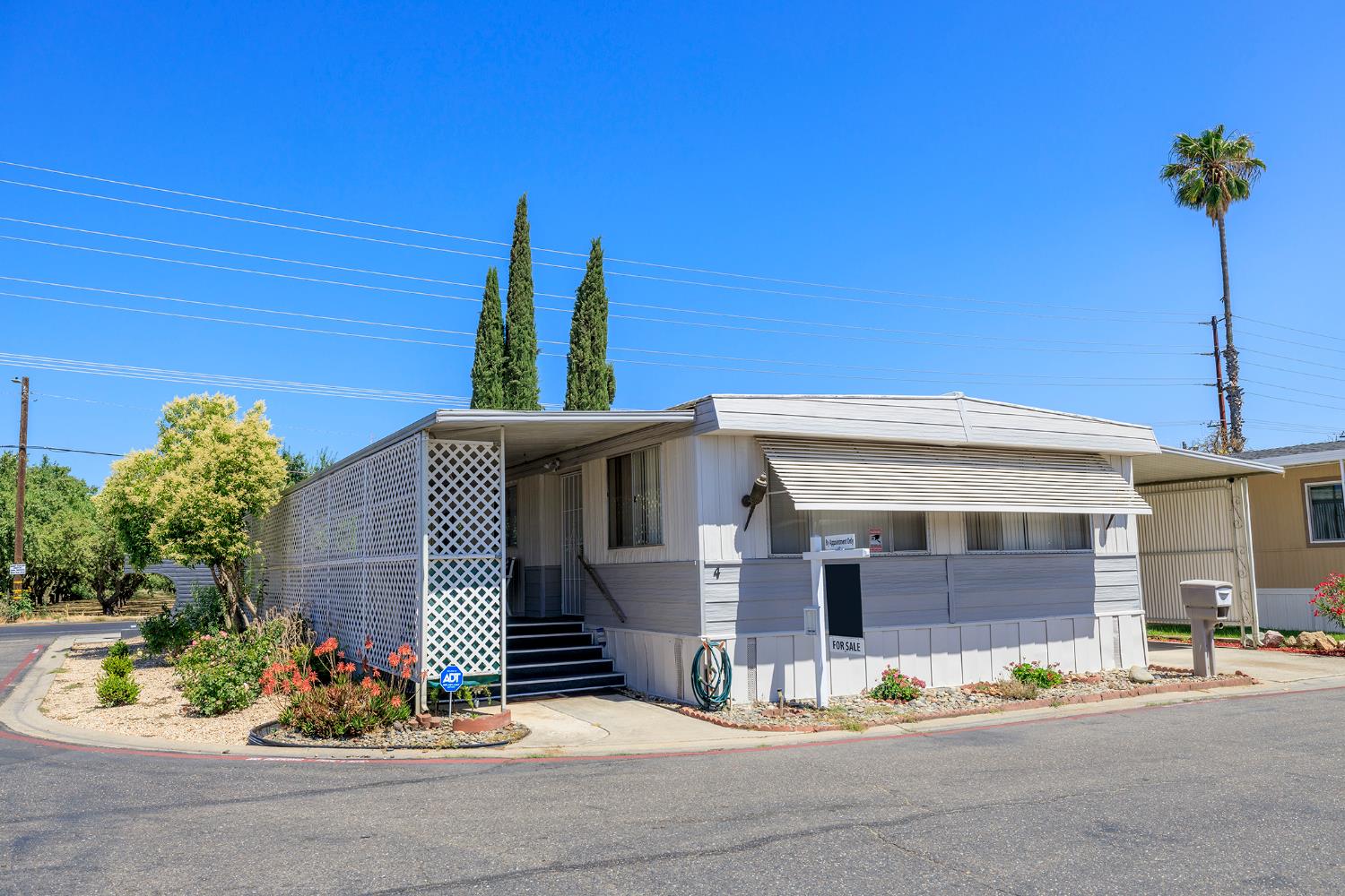 Detail Gallery Image 2 of 42 For 4837 Faith Home Rd 4, Ceres,  CA 95307 - 3 Beds | 2 Baths